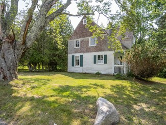 76 Summit Rd, Mount Desert, ME 04660