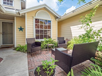 559 6th St, Vero Beach, FL 32962