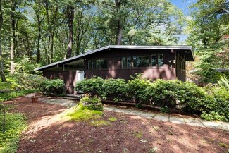 2 Rogers Rd, Lexington, MA 02420
