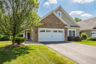 63 Balmoral Dr, Fairport, NY 14450