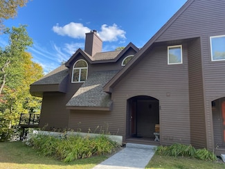 11 Dutchman Ln Unit 4A, Wilmington, VT 05363