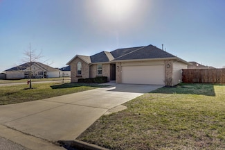 117 N Walnut Ave, Rogersville, MO 65742