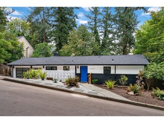 6336 Frost St, Lake Oswego, OR 97035