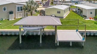 129 E Saint Lucia Loop, Apollo Beach, FL 33572