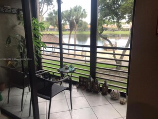 1101 Colony Point Cir Unit 204, Pembroke Pines, FL 33026