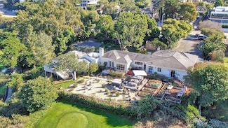 1402 W Muirlands Dr, La Jolla, CA 92037