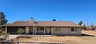 14020 Navajo Rd, Apple Valley, CA 92307