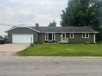605 Queen St, King City, MO 64463
