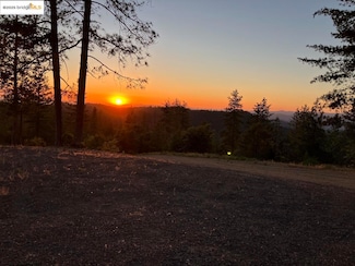 1000 2nd Garrote Ridge Rd, Groveland, CA 95321