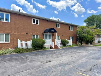 3715 35th St Unit 3, Moline, IL 61265