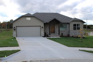 1508 W Ragweed Ct, Ozark, MO 65721