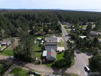1602 196th St, Long Beach, WA 98631