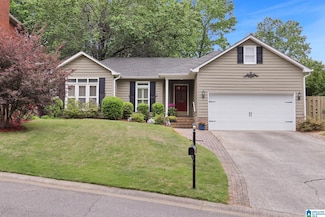 2584 Crossgate Place, Vestavia, AL 35216