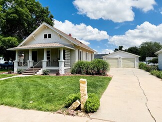 534 W New Hampshire St, Osborne, KS 67473