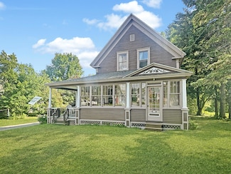 9 Smith St, Caribou, ME 04736