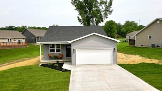 451 Brookside Dr, Chillicothe, OH 45601