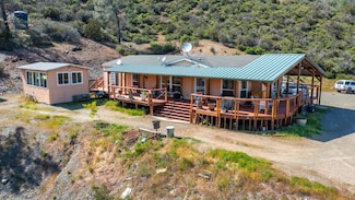 17997 Del Puerto Canyon Rd, Patterson, CA 95363