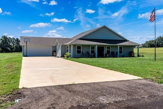 360 An County Road 1515, Palestine, TX 75801