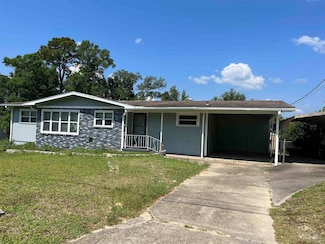 5425 Westwood Dr, Milton, FL 32570