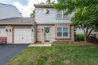 1396 W Split Oak Cir, Round Lake Beach, IL 60073