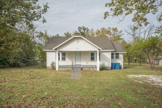 610 Delaware St, Neosho, MO 64850