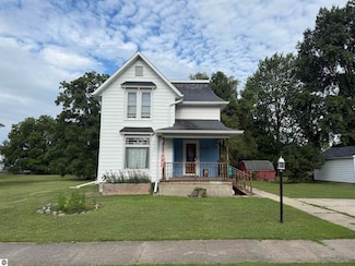 316 S Main St, Ithaca, MI 48847