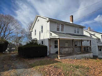 33 Grace Ave, Waterbury, CT 06710