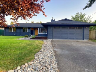 3368 SE Tamarack Dr, Port Orchard, WA 98366
