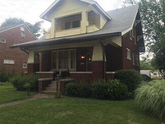 3000 Hatherly Dr, Saint Louis, MO 63121
