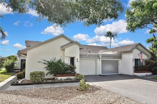1762 Augusta Dr, Fort Myers, FL 33907
