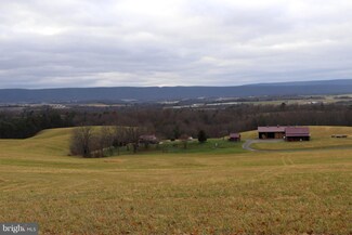 3227 N Clear Ridge Rd, Hustontown, PA 17229
