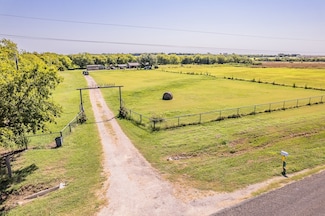 9964 State Highway 171, Covington, TX 76636