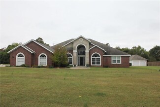 965 Thiesse Ln, Springdale, AR 72762