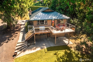 18217 83rd Ave NE, Kenmore, WA 98028