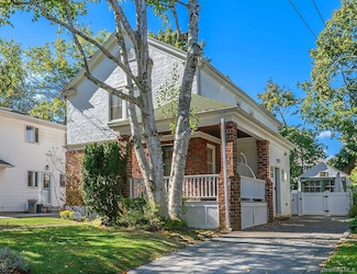 46 Hillview Ave, Port Washington, NY 11050