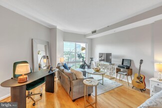 3101 N Hampton Dr Unit 1619, Alexandria, VA 22302