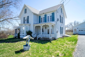 28 Fiske Rd, West Chazy, NY 12992