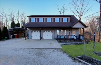 3080 18th St, Charleston, IL 61920