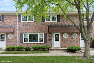 1120 Superior St, Oak Park, IL 60302