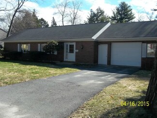 19 Seeley Ave, Portland, ME 04103