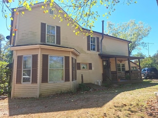 421 E 14th St, Wellston, OH 45692