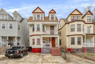 107 N 16th St, East Orange, NJ 07017