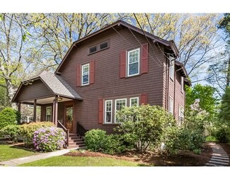 25 Canterbury Rd, Newton Highlands, MA 02461
