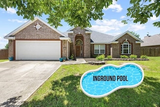 2977 N Quartz Dr, Fayetteville, AR 72704
