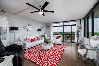 14655 Champion Forest Dr Unit 905, Houston, TX 77069