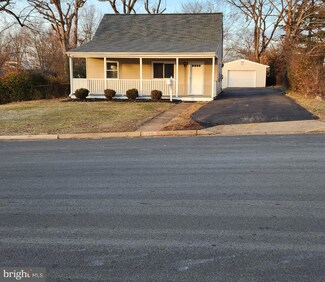 212 Cabbel Dr, Manassas Park, VA 20111