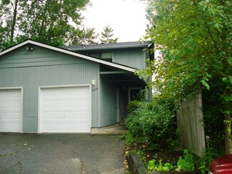 2624 Racine St, Bellingham, WA 98226