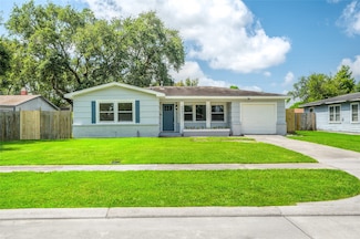 409 24th Ave N, Texas City, TX 77590
