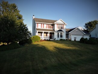 6980 N Summit Dr, Byron, IL 61010
