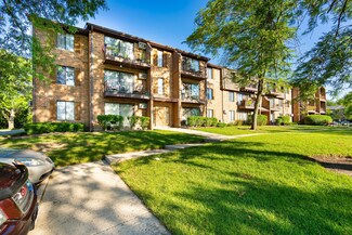 605 N Briar Hill Ln Unit 6, Addison, IL 60101